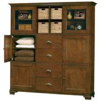 Howard Miller Holly - Design 1 Curio Cabinet